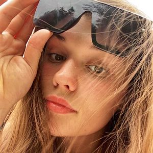 Meet your Posher, Elyse